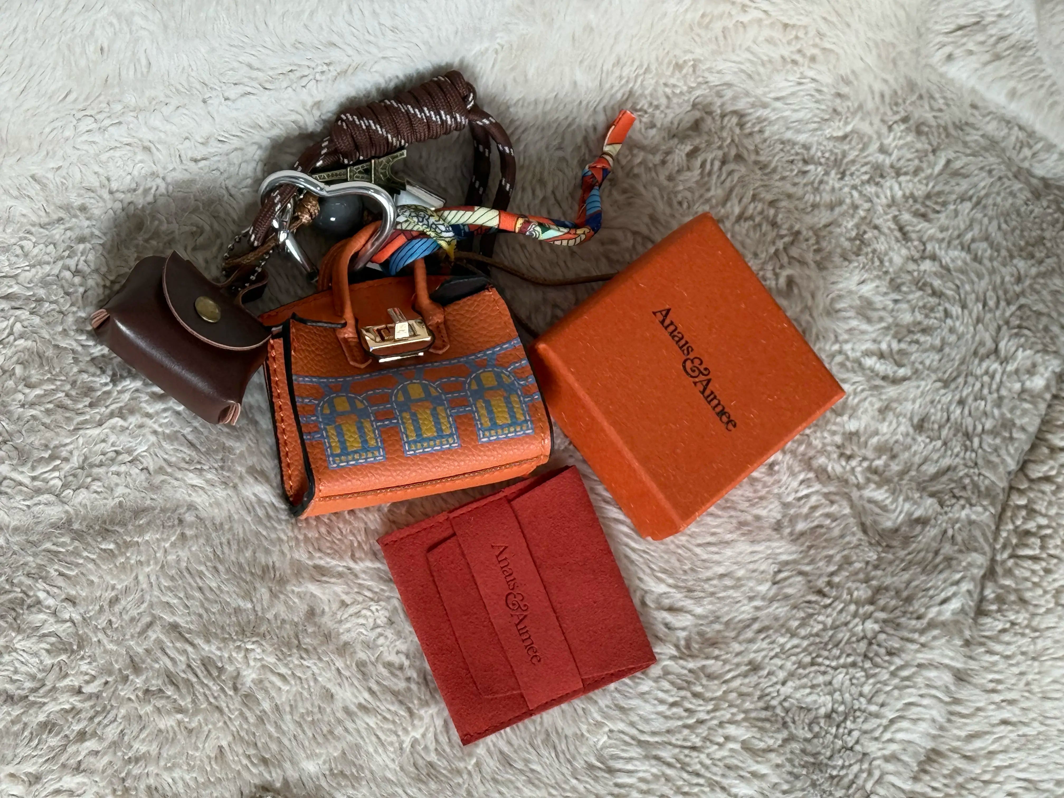 Anais_Aimee_Package