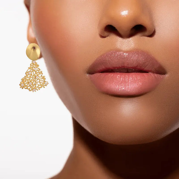 Anais & Aimee's Exquisite Gold and Diamond Chandelier Earrings