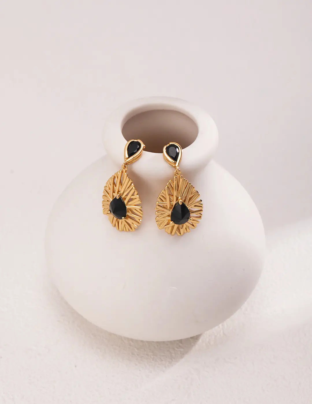 Anaïs & Aimee Royal Black Zirconia earrings with modern teardrop design, elegant and strong
