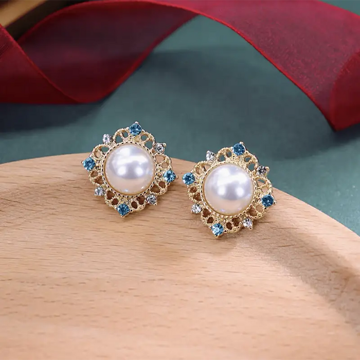 Vintage Royal Freshwater Pearl Stud Earrings