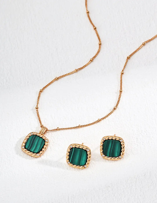 Anaïs & Aimee Malachite Pendant Necklace in vintage gold, featuring a vibrant green gemstone for timeless style in the UK.